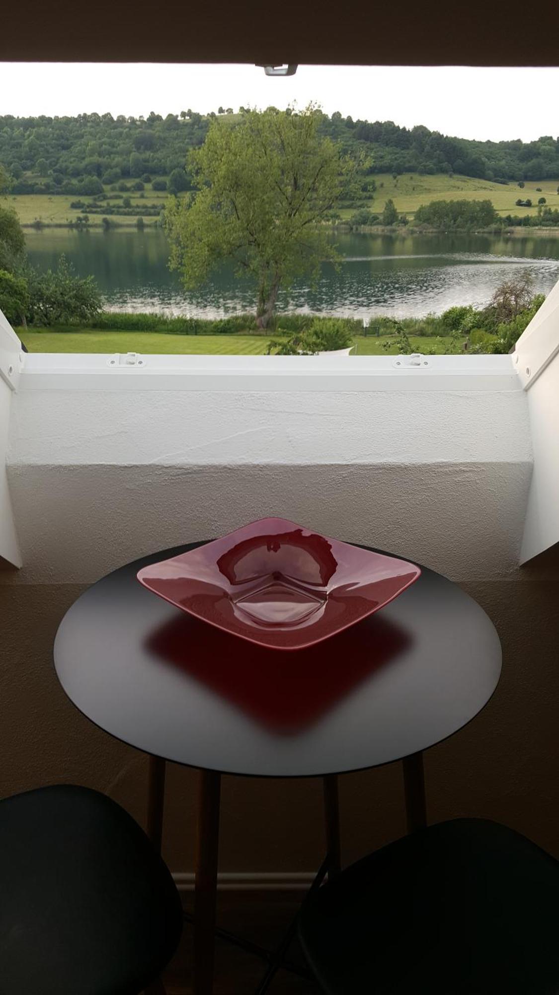 Hotel-Ferienwohnungen Cafe Maarblick シャルケンメーレン エクステリア 写真