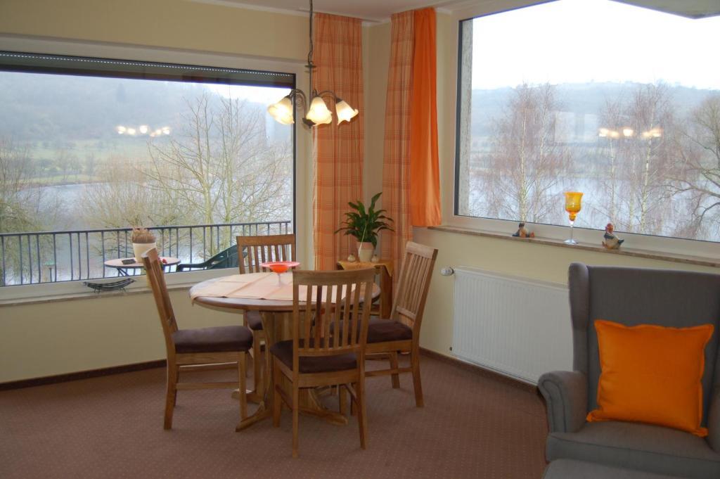 Hotel-Ferienwohnungen Cafe Maarblick シャルケンメーレン 部屋 写真